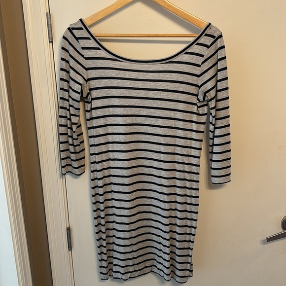 Club Monaco dress, size S - Picture 2 of 6